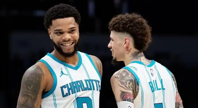 他曾一拳打丢1.9亿！6年熬成烂队钉子户 比傀儡老大更像一哥|黄蜂|布里奇斯|迈尔斯-布里奇斯|迈尔斯·布里奇斯|夏洛特黄蜂队_新浪体育_新浪新闻