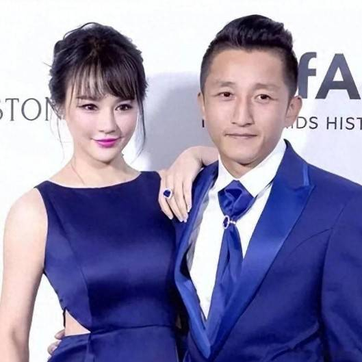 开云体育官网-邹市明：“毁”在娶了一个北大毕业，却不知自己几斤几两的老婆手上？|冉莹颖|拳击|北京大学|拳王|中国奥运代表团_新浪新闻